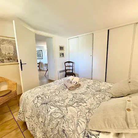 Bas De Provencale 2 Pieces Avec Jardin Villeneuve-Loubet