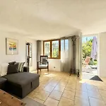 Апартаменты Bas De Provencale 2 Pieces Avec Jardin Вильнёв-Лубе
