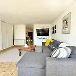 Апартаменты Bas De Provencale 2 Pieces Avec Jardin *