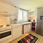 Bas De Provencale 2 Pieces Avec Jardin Вильнёв-Лубе