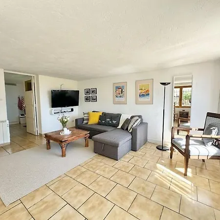 Apartment Bas De Provencale 2 Pieces Avec Jardin